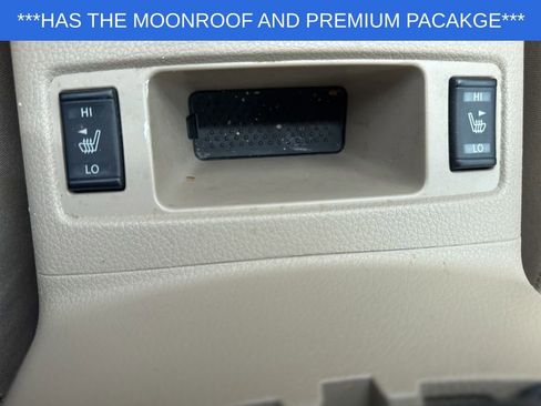 Used 2015 Nissan Rogue SV w/ SV Premium Package image 24