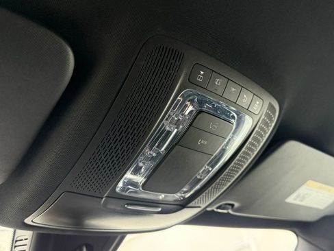 Used 2020 Mercedes-Benz GLB 250 image 25