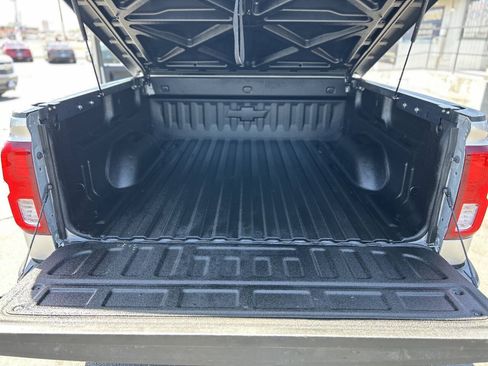 Used 2017 Chevrolet Silverado 1500 LTZ Z71 w/ LTZ Plus Package AWD/4WD image 20