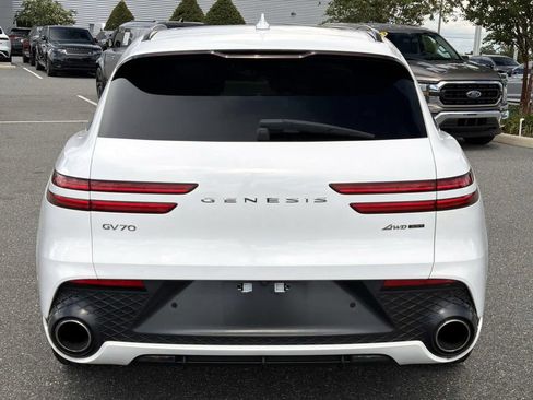 Used 2022 Genesis GV70 3.5T Sport w/ Sport Prestige Package AWD/4WD image 4