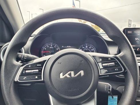 Used 2023 Kia Forte LXS image 9