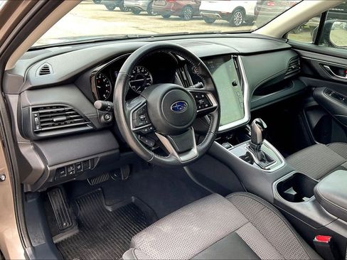 Used 2022 Subaru Outback Premium image 14