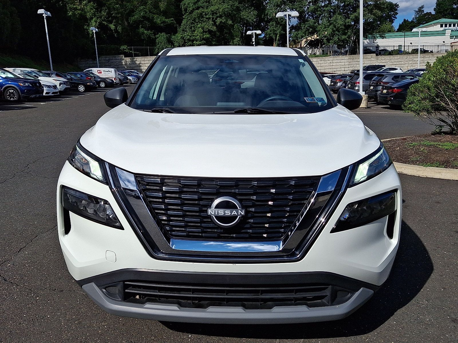 Certified 2023 Nissan Rogue S AWD/4WD image 2