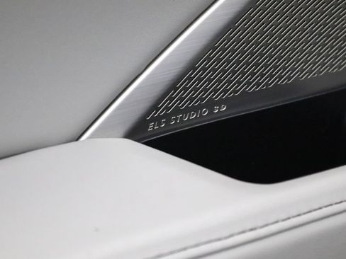 Certified 2024 Acura MDX SH-AWD w/ Advance Package image 14
