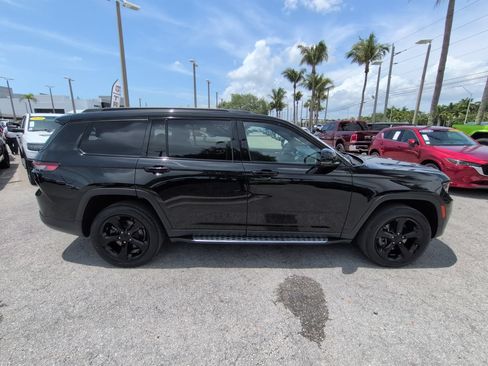 Used 2021 Jeep Grand Cherokee L Laredo AWD/4WD image 4