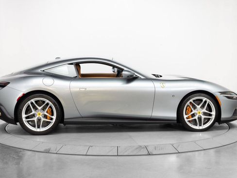 Certified 2023 Ferrari Roma RWD image 9