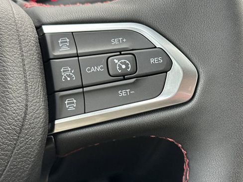 New 2026 Jeep Compass Trailhawk image 13