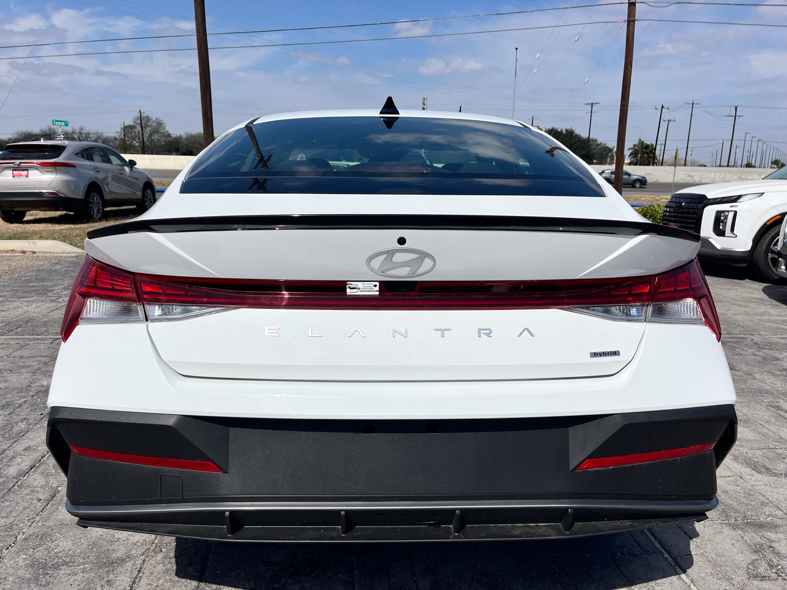 New 2025 Hyundai Elantra SEL FWD image 6