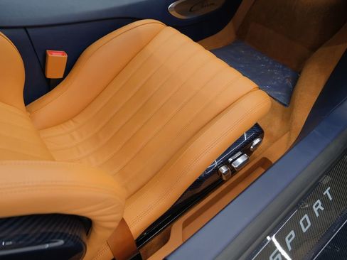 Used 2020 Bugatti Chiron AWD/4WD image 34