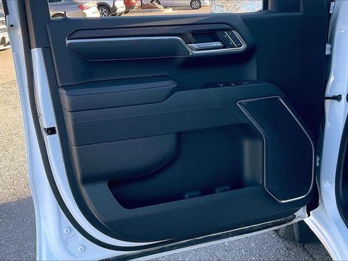 Used 2025 GMC Sierra 1500 SLT image 22