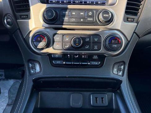 Used 2020 GMC Yukon Denali image 20