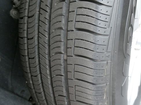 Used 2017 Chevrolet Equinox LS image 11