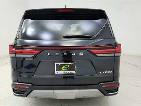 Used 2024 Lexus LX 600 4WD w/ Luxury Package image 5