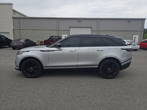 Used 2019 Land Rover Range Rover Velar R-Dynamic SE AWD/4WD image 2