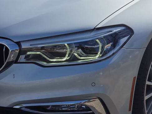 Used 2017 BMW 540i image 30