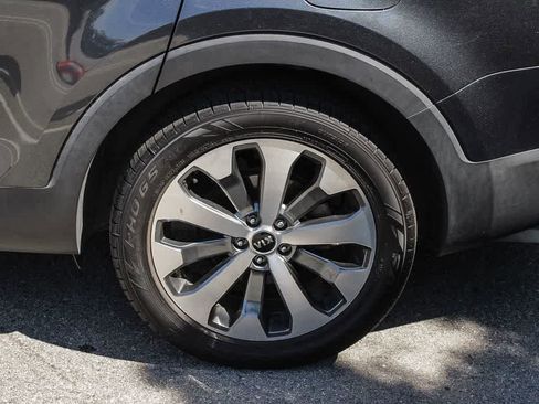 Used 2020 Kia Telluride S FWD image 8