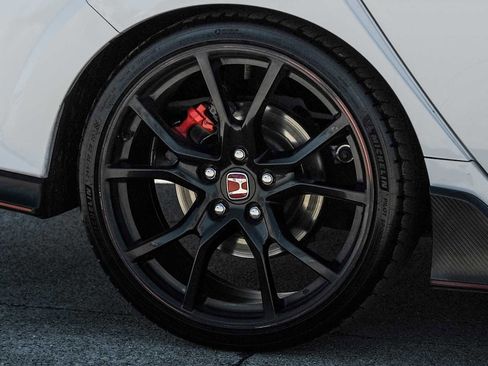 Used 2017 Honda Civic Type R image 67