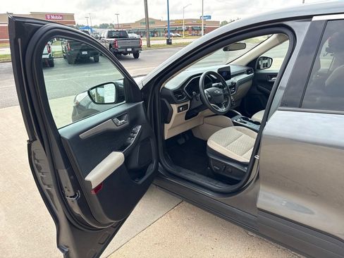 Used 2020 Ford Escape SE AWD/4WD image 12