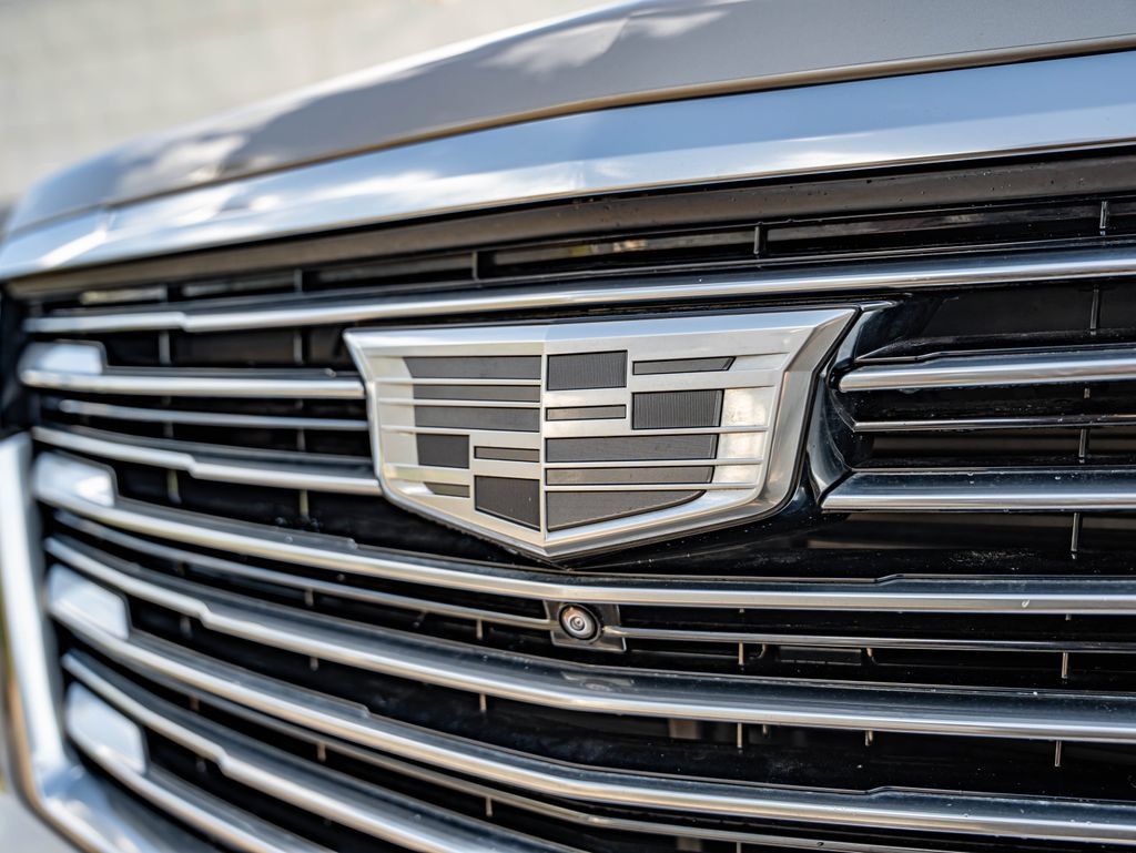 Used 2021 Cadillac Escalade Premium Luxury Platinum w/ Heavy-Duty Trailer Package AWD/4WD image 12