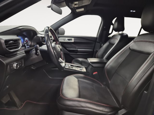 Certified 2022 Ford Explorer ST-Line AWD/4WD image 11