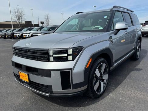 Used 2024 Hyundai Santa Fe Limited image 8