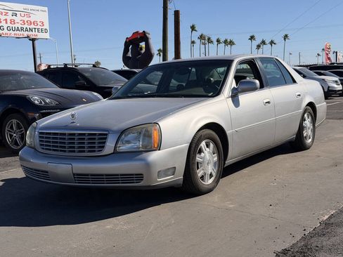 Used 2005 Cadillac De Ville image 1