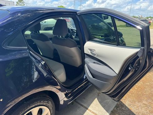 Used 2021 Toyota Corolla LE FWD image 20