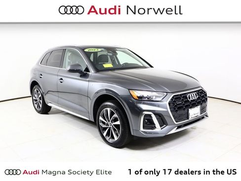 Used 2023 Audi Q5 2.0T Premium w/ Convenience Package AWD/4WD image 1