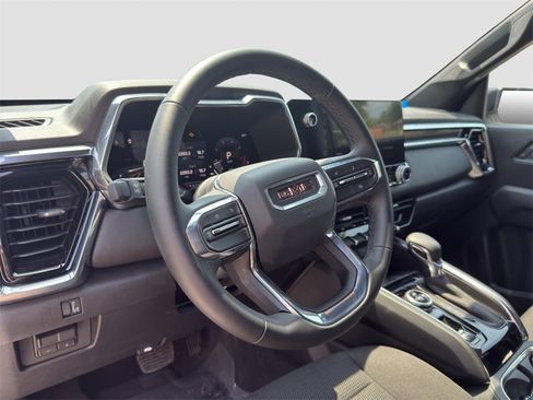 Used 2025 GMC Canyon Elevation image 9