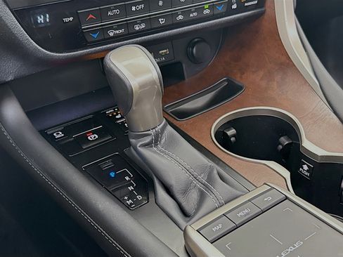 Used 2020 Lexus RX 350L FWD w/ Premium Package image 19