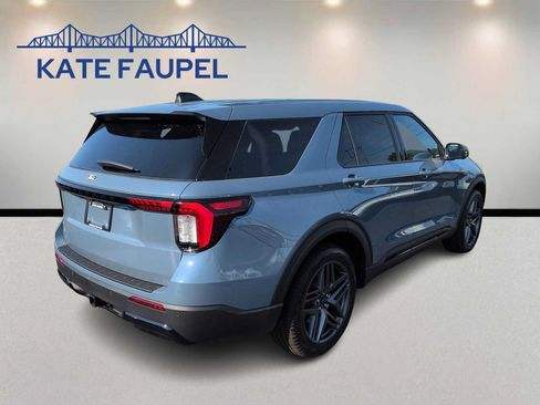 New 2027 Ford Explorer ST-Line w/ Premium Package AWD/4WD image 7