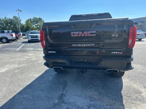 Used 2019 GMC Sierra 1500 AT4 w/ AT4 Premium Package AWD/4WD image 4