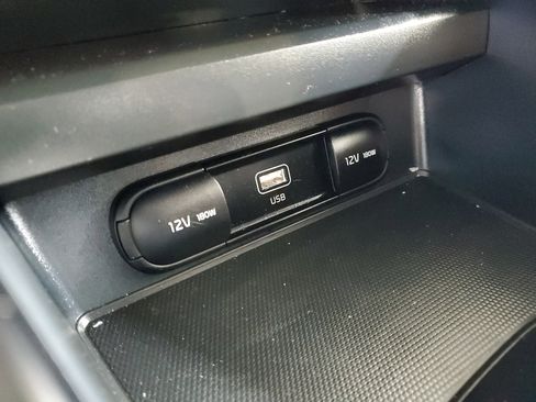 Used 2024 Kia Soul LX w/ Option Group 015 FWD image 28