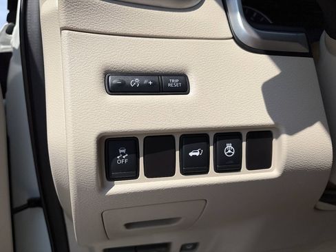 Used 2015 Nissan Murano Platinum w/ Platinum Technology Package AWD/4WD image 42