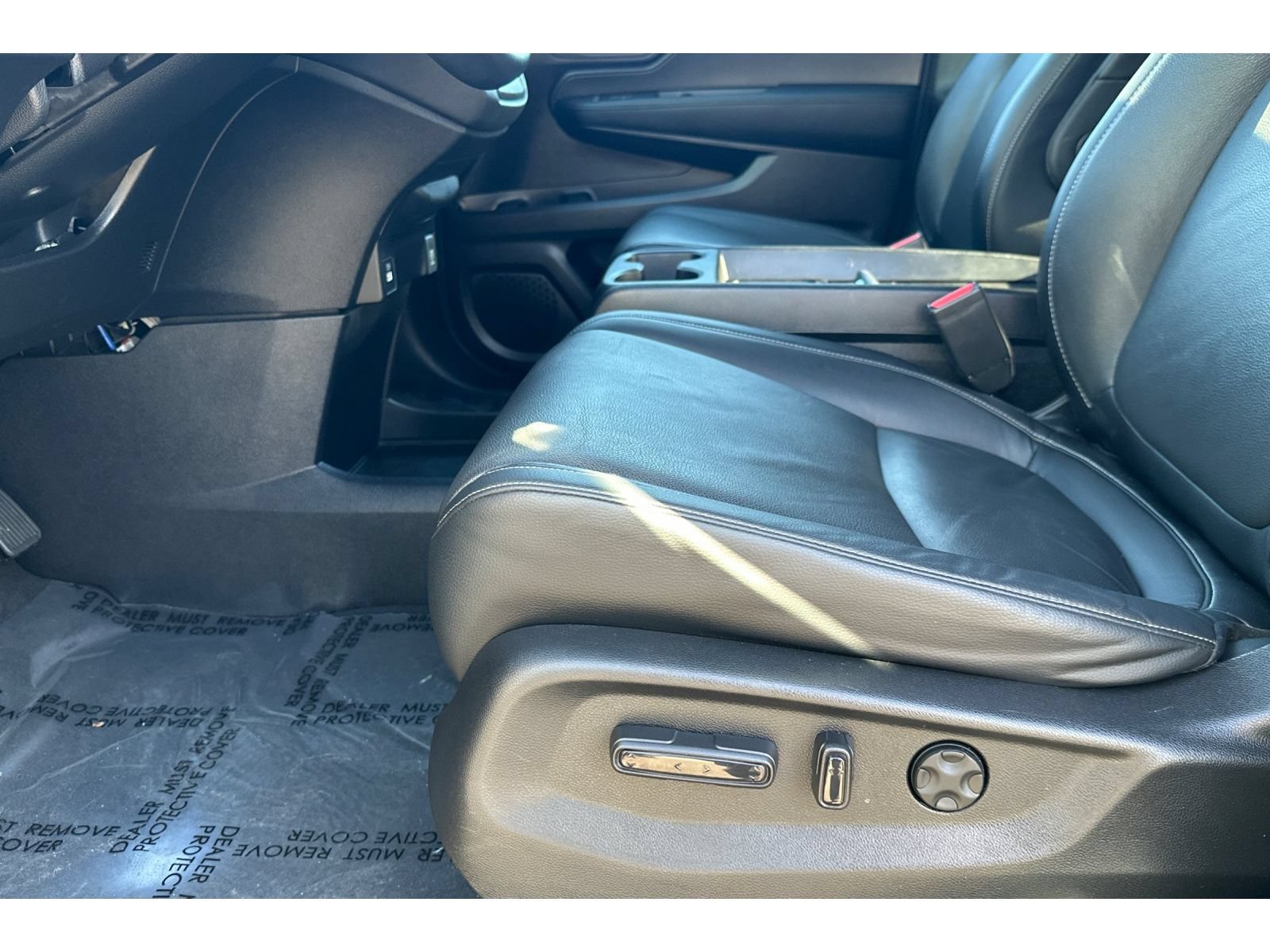Used 2024 Honda Odyssey Elite image 13