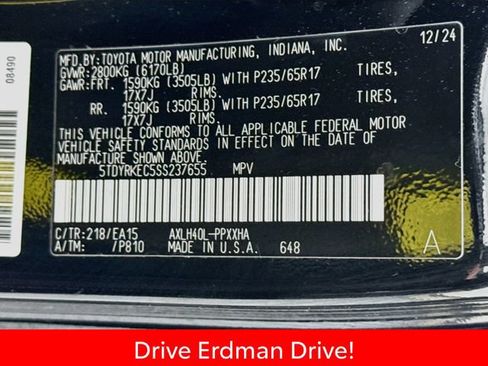 Certified 2025 Toyota Sienna XLE FWD image 32