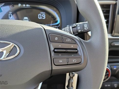 New 2026 Hyundai Venue SE image 6