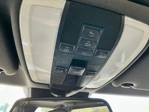 Used 2014 Mercedes-Benz C 350 Sport image 29