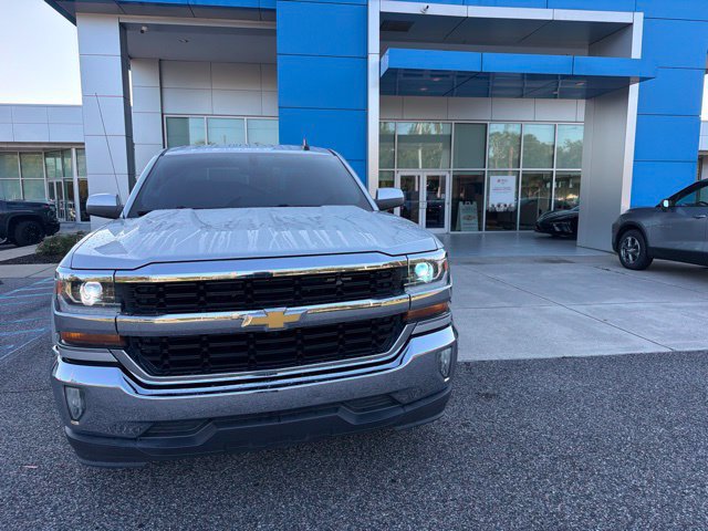 Used 2018 Chevrolet Silverado 1500 LT w/ Texas Edition RWD image 2