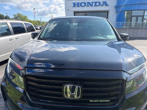 Used 2021 Honda Ridgeline Black Edition image 3