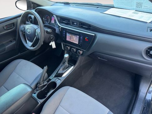 Used 2018 Toyota Corolla L image 15