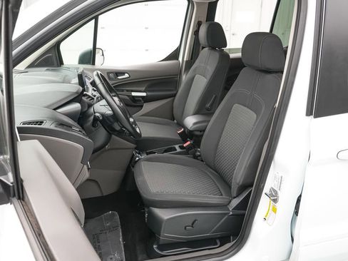 Certified 2022 Ford Transit Connect XLT image 11