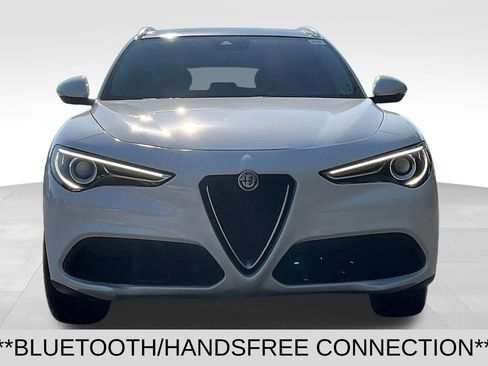 Used 2018 Alfa Romeo Stelvio Ti AWD/4WD image 2