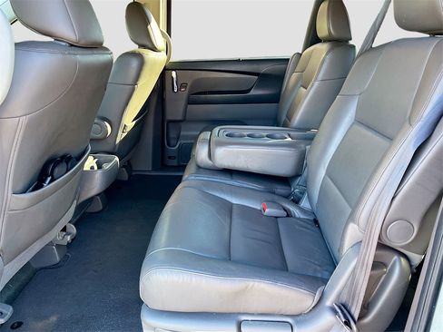 Used 2015 Honda Odyssey Touring Elite image 23
