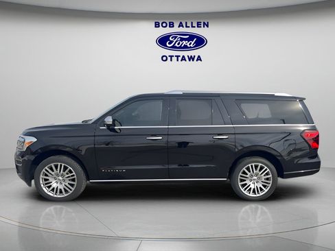 Used 2022 Ford Expedition Max Platinum image 2