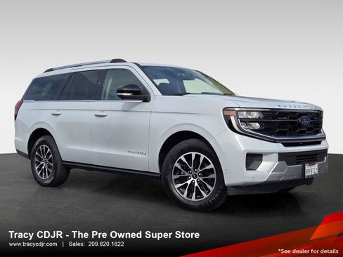 Used 2025 Ford Expedition Platinum AWD/4WD image 1