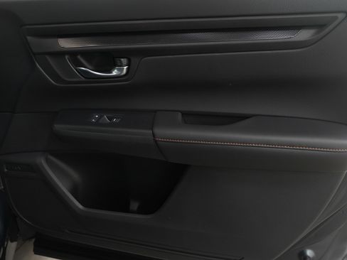 Used 2025 Honda CR-V Sport-L image 9