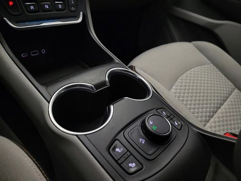 Used 2018 GMC Terrain SLE w/ Driver Convenience Package image 26