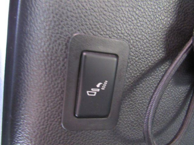 Used 2015 Chevrolet Suburban LTZ AWD/4WD image 43
