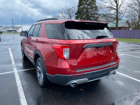 Used 2022 Ford Explorer XLT w/ Equipment Group 202A RWD image 5